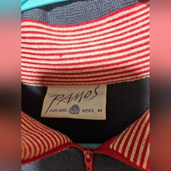 Ramos Padded Sweater READ DESCRIPTION - Picture 8 of 16